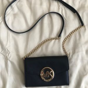 Michael kors crossbody bag